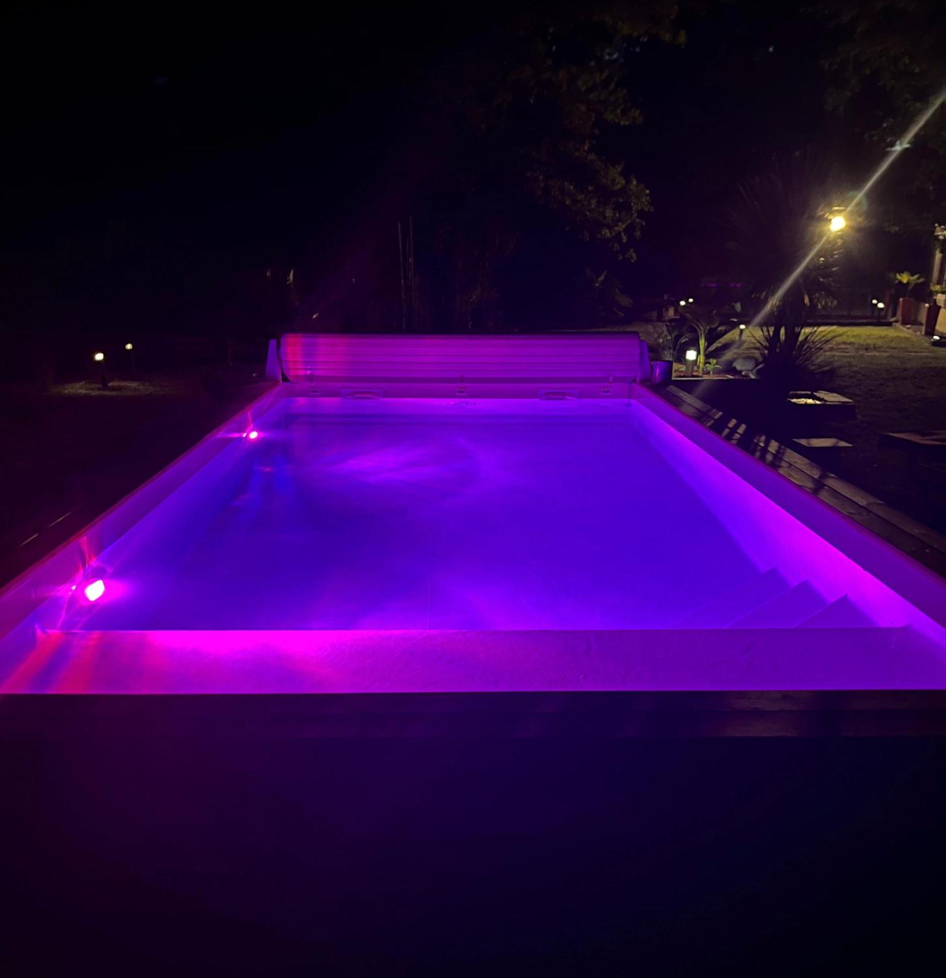 Hacienda De La Canopee Avec Piscine Chauffee Au Sel Hourtin Dış mekan fotoğraf